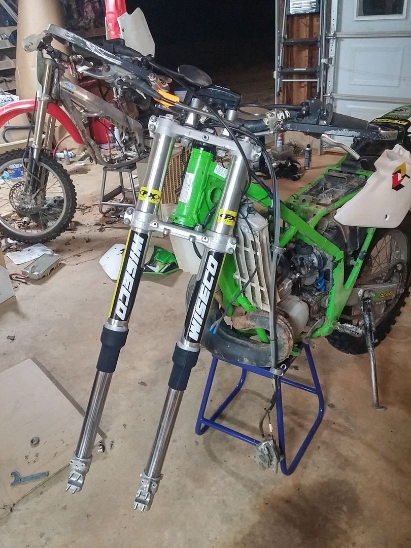 Finally finished my fork conversion.... lots of pics